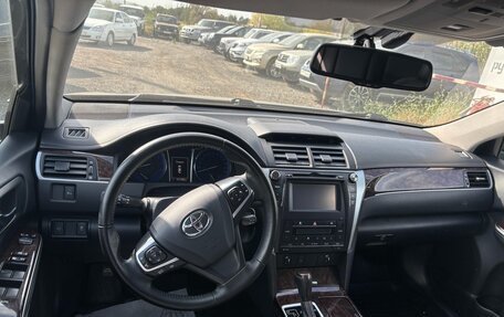 Toyota Camry, 2017 год, 2 580 000 рублей, 5 фотография