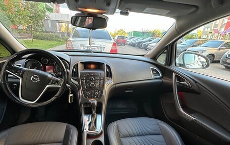 Opel Astra J, 2013 год, 790 000 рублей, 11 фотография
