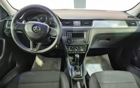 Skoda Rapid I, 2018 год, 978 000 рублей, 10 фотография