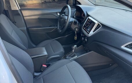 Hyundai Solaris II рестайлинг, 2021 год, 1 420 000 рублей, 6 фотография