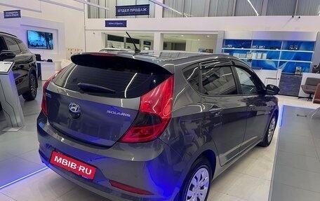 Hyundai Solaris II рестайлинг, 2015 год, 1 190 000 рублей, 5 фотография