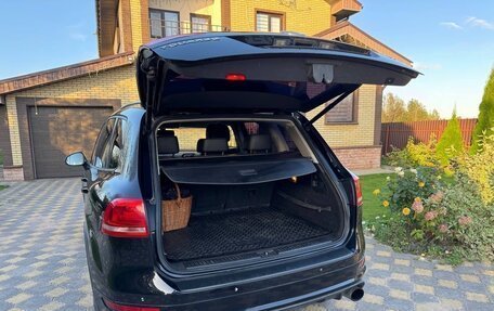 Volkswagen Touareg III, 2011 год, 2 850 000 рублей, 8 фотография