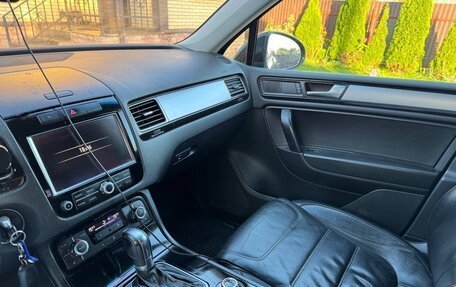 Volkswagen Touareg III, 2011 год, 2 850 000 рублей, 5 фотография