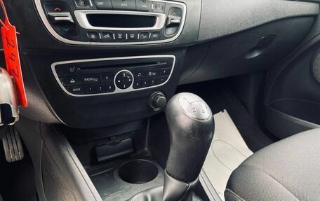 Renault Megane III, 2011 год, 600 000 рублей, 13 фотография