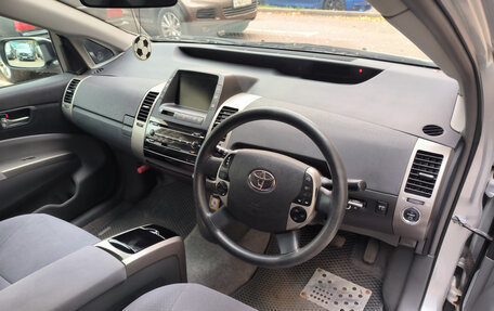 Toyota Prius, 2006 год, 515 000 рублей, 18 фотография