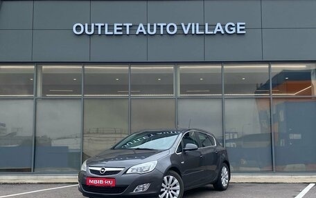 Opel Astra J, 2010 год, 599 000 рублей, 1 фотография