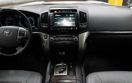 Toyota Land Cruiser 200, 2008 год, 2 799 000 рублей, 10 фотография