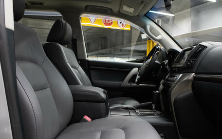Toyota Land Cruiser 200, 2008 год, 2 799 000 рублей, 12 фотография