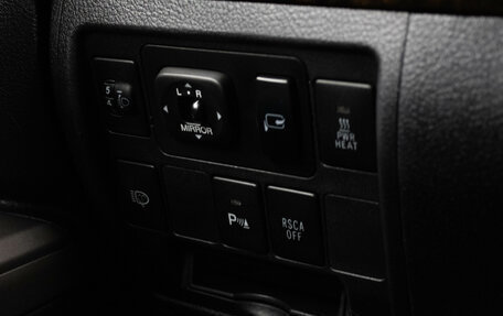 Toyota Land Cruiser 200, 2008 год, 2 799 000 рублей, 17 фотография