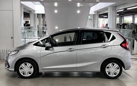 Honda Fit III, 2019 год, 1 000 000 рублей, 5 фотография