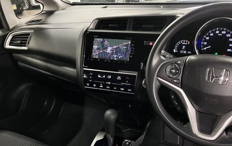 Honda Fit III, 2019 год, 1 000 000 рублей, 25 фотография