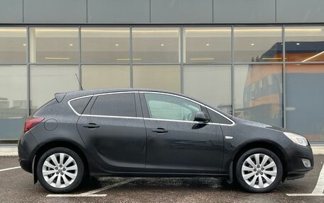 Opel Astra J, 2011 год, 589 000 рублей, 3 фотография