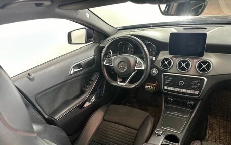 Mercedes-Benz GLA, 2018 год, 3 290 000 рублей, 2 фотография