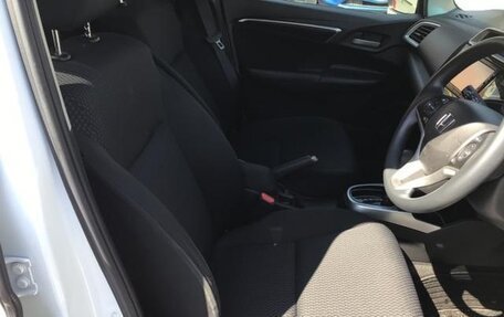 Honda Fit III, 2019 год, 1 000 000 рублей, 19 фотография