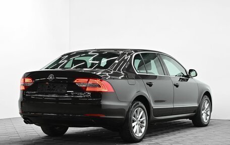 Skoda Superb III рестайлинг, 2014 год, 995 000 рублей, 4 фотография