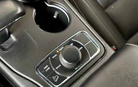 Jeep Grand Cherokee, 2013 год, 1 850 000 рублей, 23 фотография