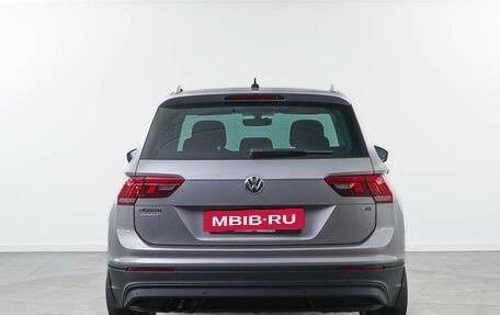 Volkswagen Tiguan II, 2017 год, 3 398 444 рублей, 4 фотография