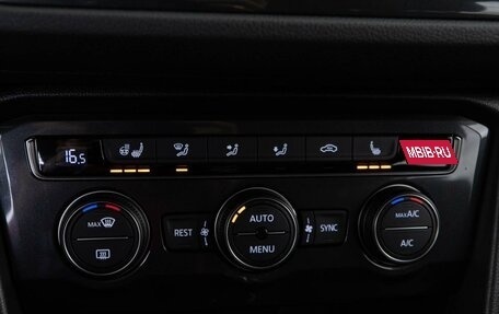 Volkswagen Tiguan II, 2017 год, 3 398 444 рублей, 16 фотография