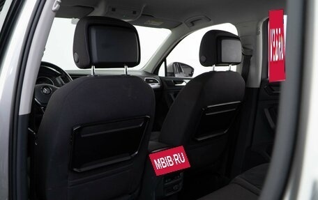 Volkswagen Tiguan II, 2017 год, 3 398 444 рублей, 12 фотография