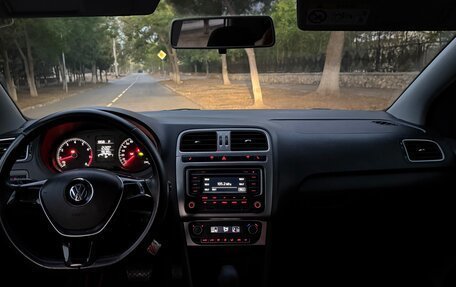 Volkswagen Polo VI (EU Market), 2018 год, 1 050 000 рублей, 9 фотография