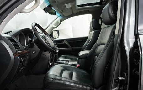 Toyota Land Cruiser 200, 2011 год, 3 680 000 рублей, 10 фотография