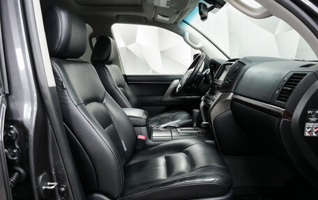 Toyota Land Cruiser 200, 2011 год, 3 680 000 рублей, 13 фотография