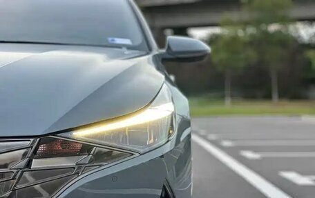 Hyundai Elantra, 2022 год, 1 500 000 рублей, 4 фотография