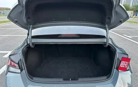 Hyundai Elantra, 2022 год, 1 500 000 рублей, 12 фотография