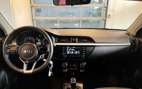 KIA Rio IV, 2017 год, 1 380 000 рублей, 9 фотография