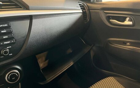 KIA Rio IV, 2017 год, 1 380 000 рублей, 30 фотография