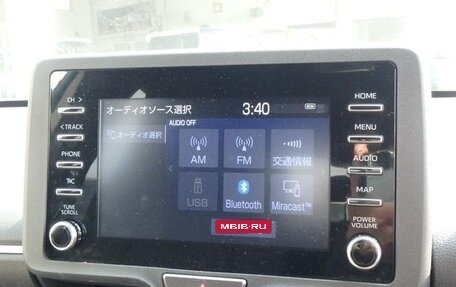 Toyota Yaris, 2022 год, 1 000 000 рублей, 27 фотография