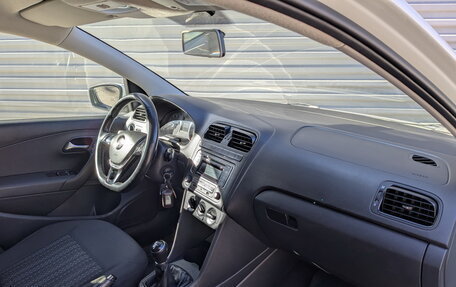 Volkswagen Polo VI (EU Market), 2015 год, 835 000 рублей, 11 фотография