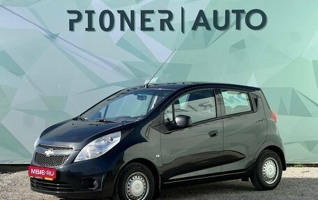 Chevrolet Spark III, 2013 год, 740 000 рублей, 1 фотография