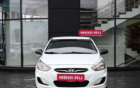 Hyundai Solaris II рестайлинг, 2014 год, 950 000 рублей, 2 фотография