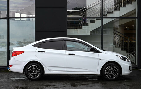Hyundai Solaris II рестайлинг, 2014 год, 950 000 рублей, 5 фотография