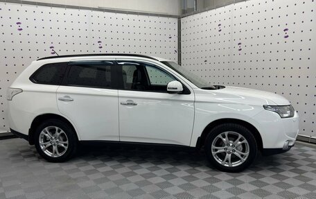 Mitsubishi Outlander III рестайлинг 3, 2012 год, 1 330 000 рублей, 9 фотография