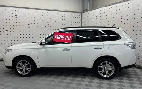Mitsubishi Outlander III рестайлинг 3, 2012 год, 1 330 000 рублей, 8 фотография