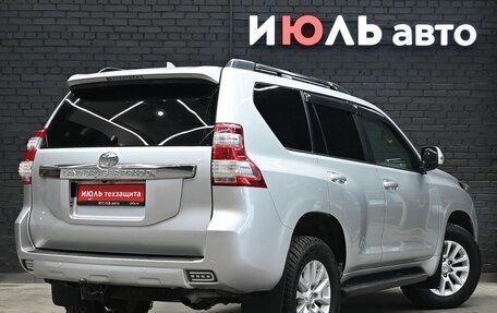 Toyota Land Cruiser Prado 150 рестайлинг 2, 2017 год, 4 780 000 рублей, 6 фотография