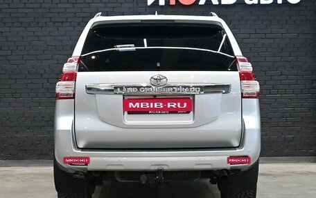 Toyota Land Cruiser Prado 150 рестайлинг 2, 2017 год, 4 780 000 рублей, 5 фотография