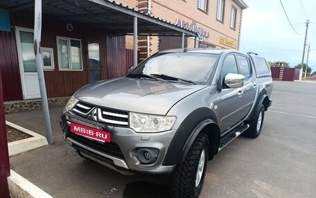 Mitsubishi L200 IV рестайлинг, 2014 год, 2 120 000 рублей, 8 фотография