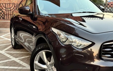 Infiniti FX II, 2009 год, 1 390 000 рублей, 13 фотография