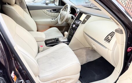 Infiniti FX II, 2009 год, 1 390 000 рублей, 25 фотография