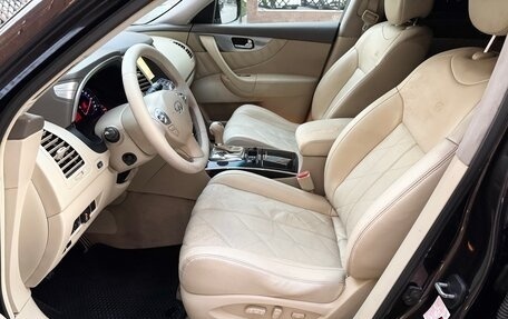 Infiniti FX II, 2009 год, 1 390 000 рублей, 16 фотография
