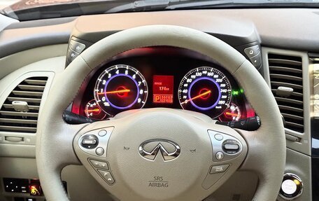 Infiniti FX II, 2009 год, 1 390 000 рублей, 33 фотография
