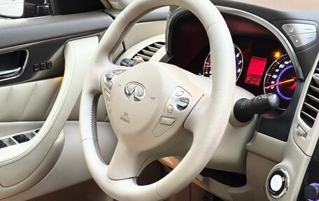 Infiniti FX II, 2009 год, 1 390 000 рублей, 29 фотография