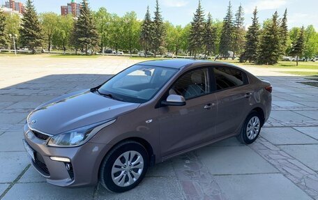 KIA Rio IV, 2019 год, 1 350 000 рублей, 8 фотография