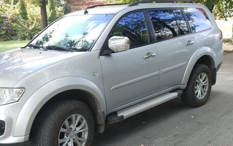 Mitsubishi Pajero Sport II рестайлинг, 2014 год, 1 950 000 рублей, 2 фотография