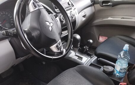 Mitsubishi Pajero Sport II рестайлинг, 2014 год, 1 950 000 рублей, 7 фотография