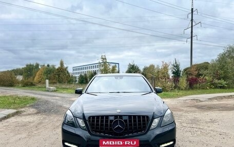 Mercedes-Benz E-Класс, 2012 год, 1 630 000 рублей, 1 фотография