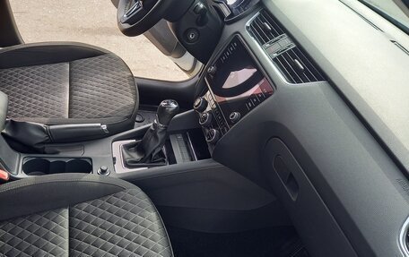 Skoda Octavia, 2018 год, 2 300 000 рублей, 6 фотография